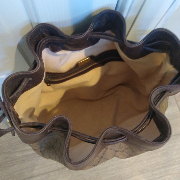 Bally Monogram Logo Bucket Bag Taupe Leather Drawstring Handbag Purse  Designer - Picture 5 of 14